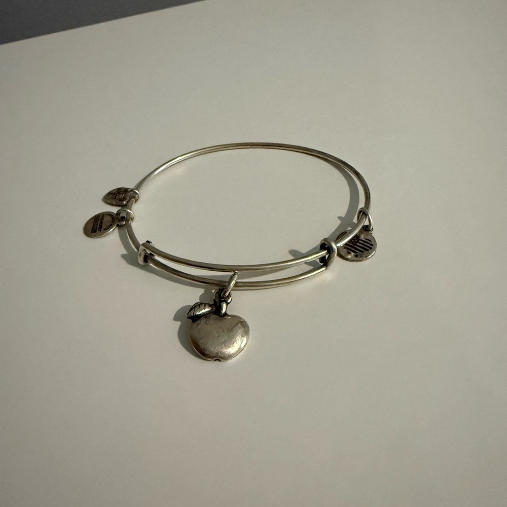 Alex and Ani (+) ENERGY ‘Apple of Abundance’ Bangle